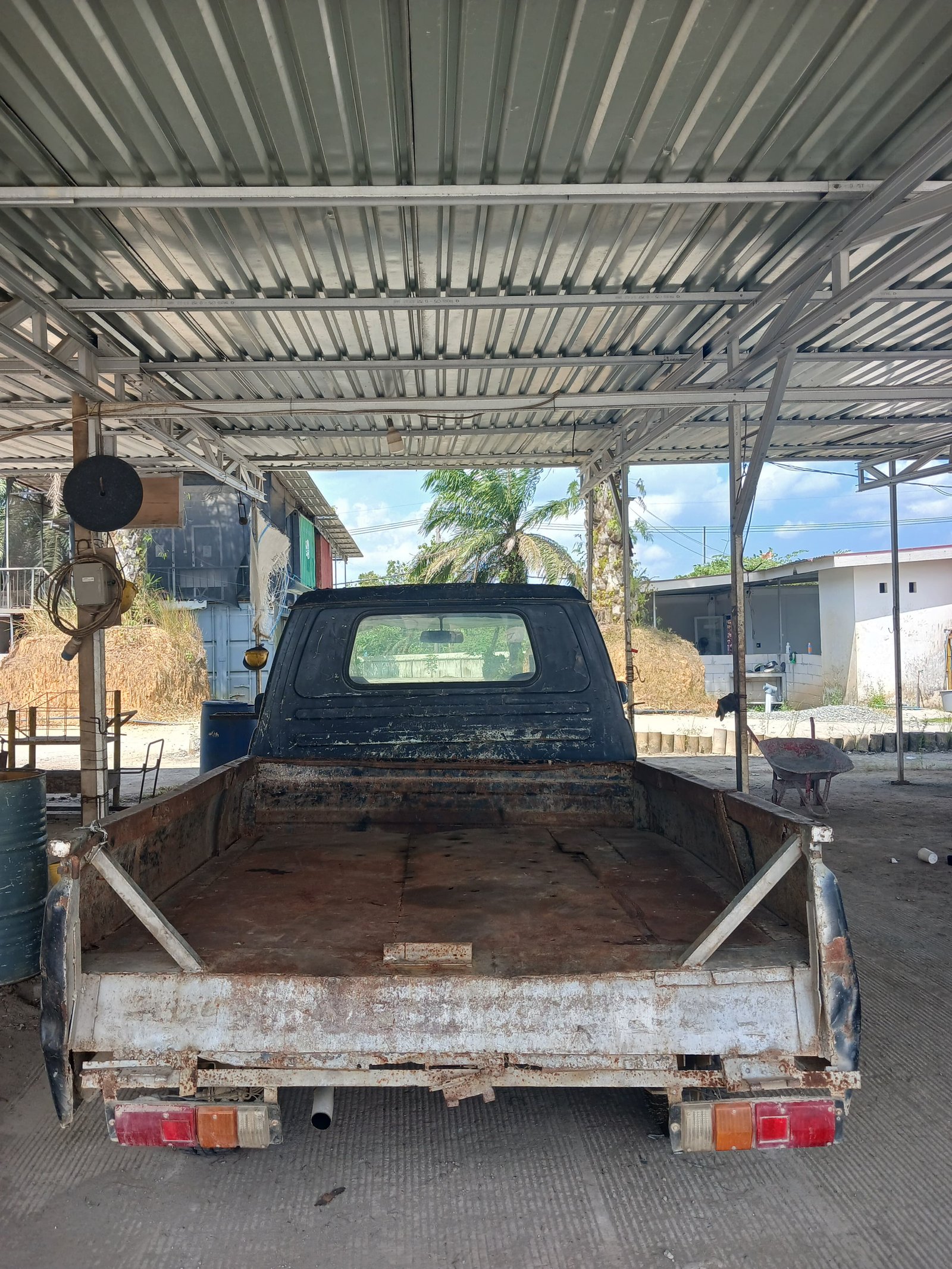 Isuzu Panther Pick Up (B9249TAS)