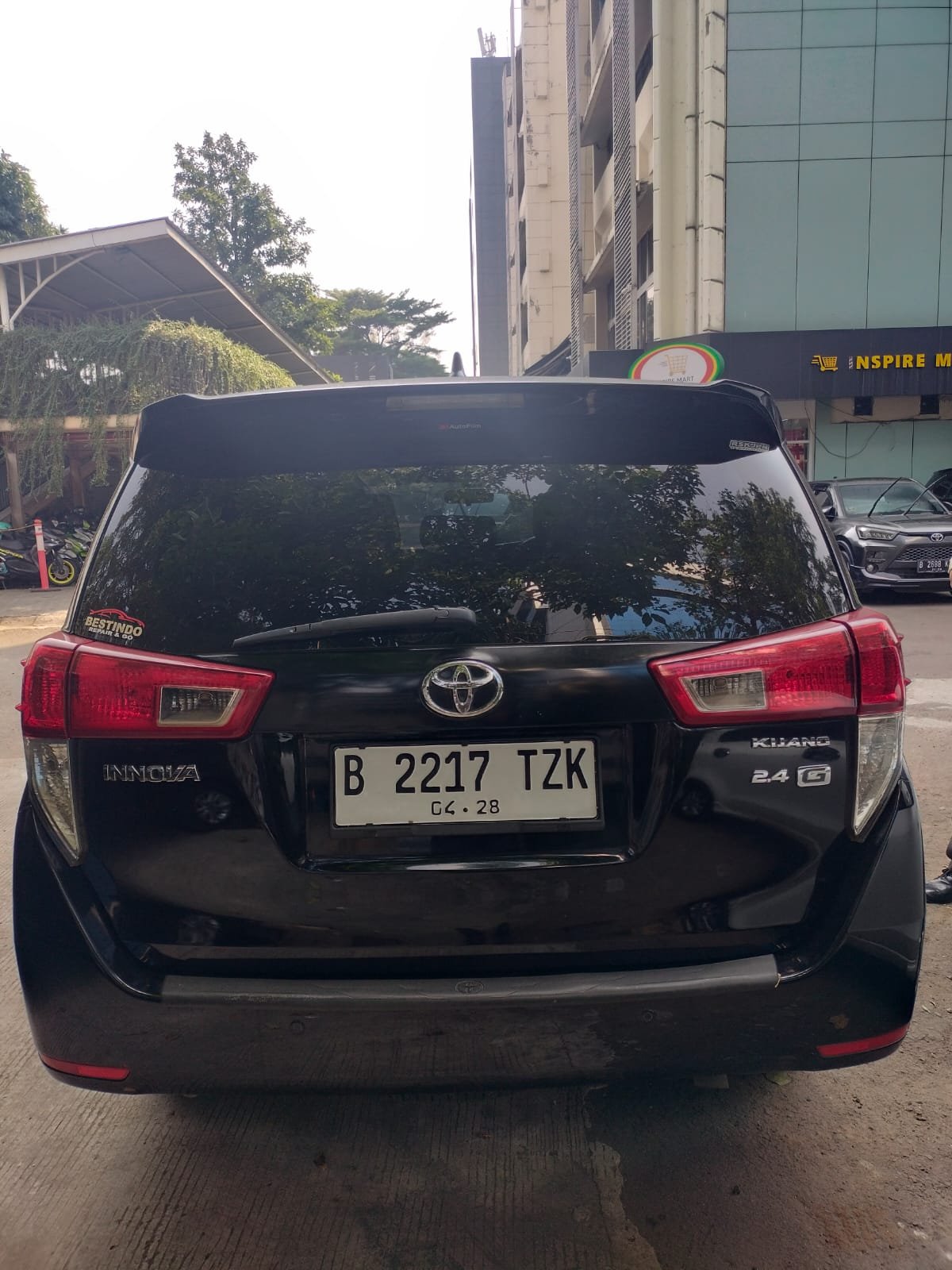 Toyota Kijang Innova 2.4 G AT (B2217TZK)
